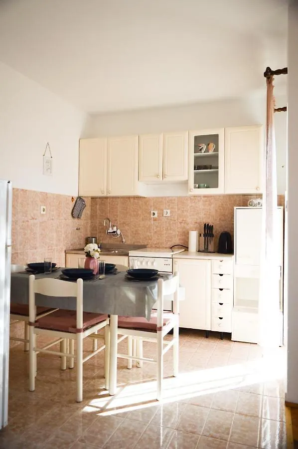 Apartman Lovren Povljana Apartment