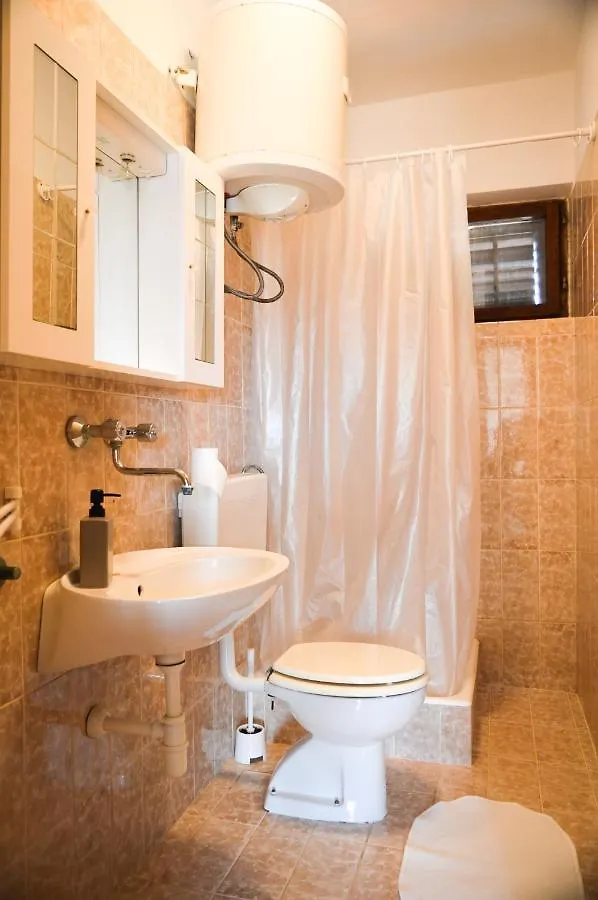 Apartman Lovren Povljana Apartment Croatia